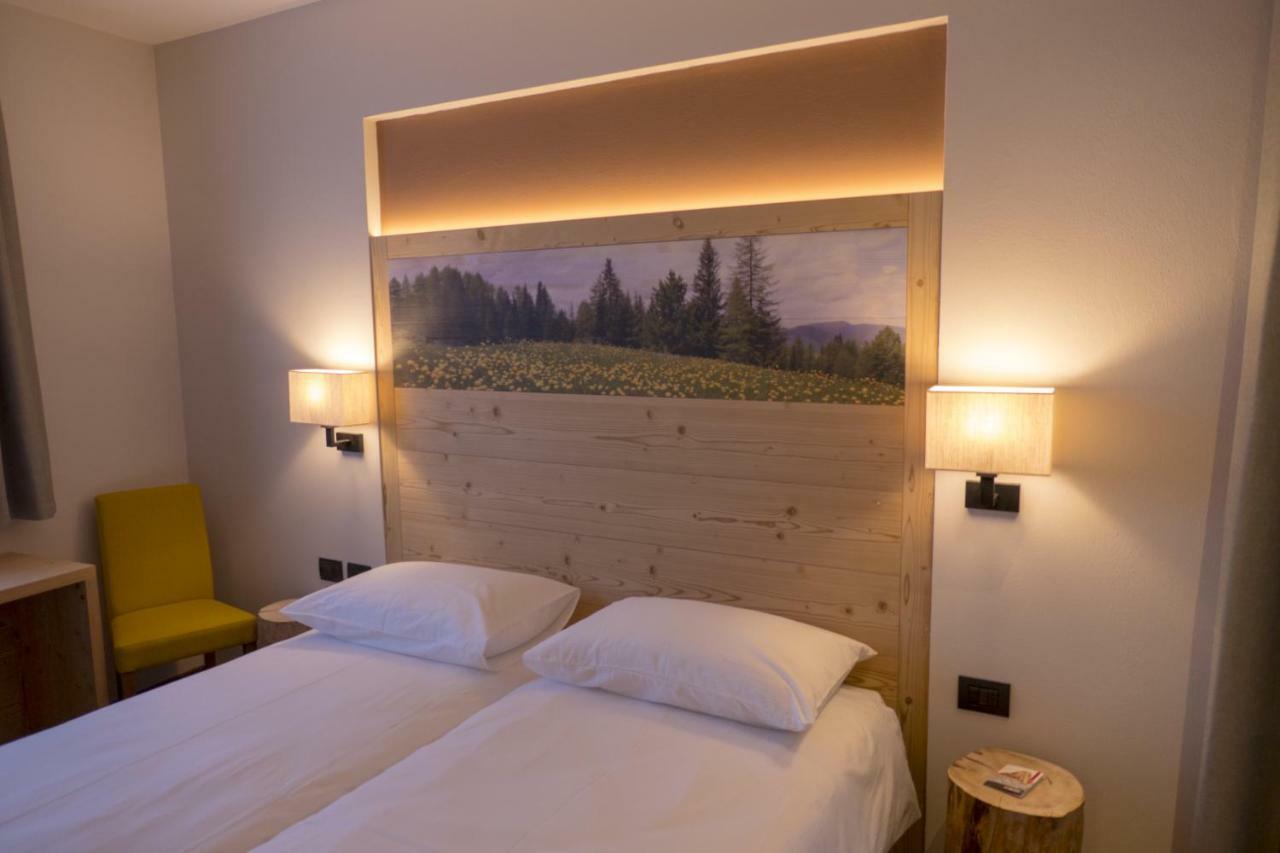 Agritur Piccolo Fiore B&B Taio Esterno foto