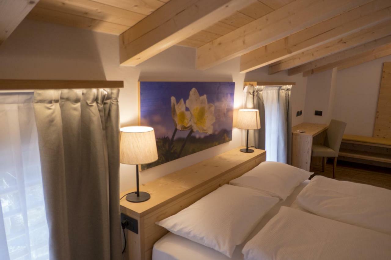 Agritur Piccolo Fiore B&B Taio Esterno foto